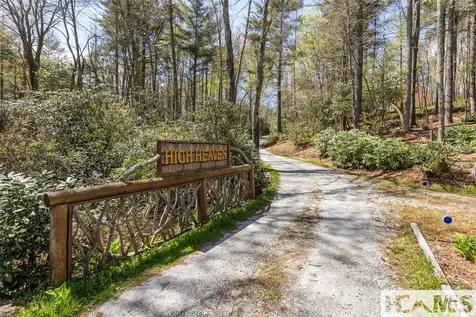 400 Cole Mountain Circle Highlands NC 28741