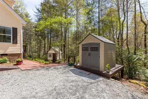 400 Cole Mountain Circle Highlands NC 28741