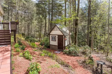 400 Cole Mountain Circle Highlands NC 28741