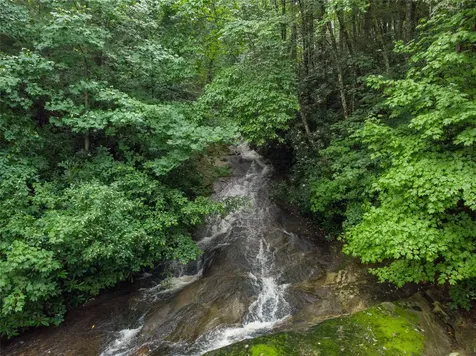 1090 Zeb Alley Road Cashiers NC 28717