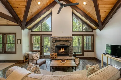 428 Chestnut Ridge Road Highlands NC 28741