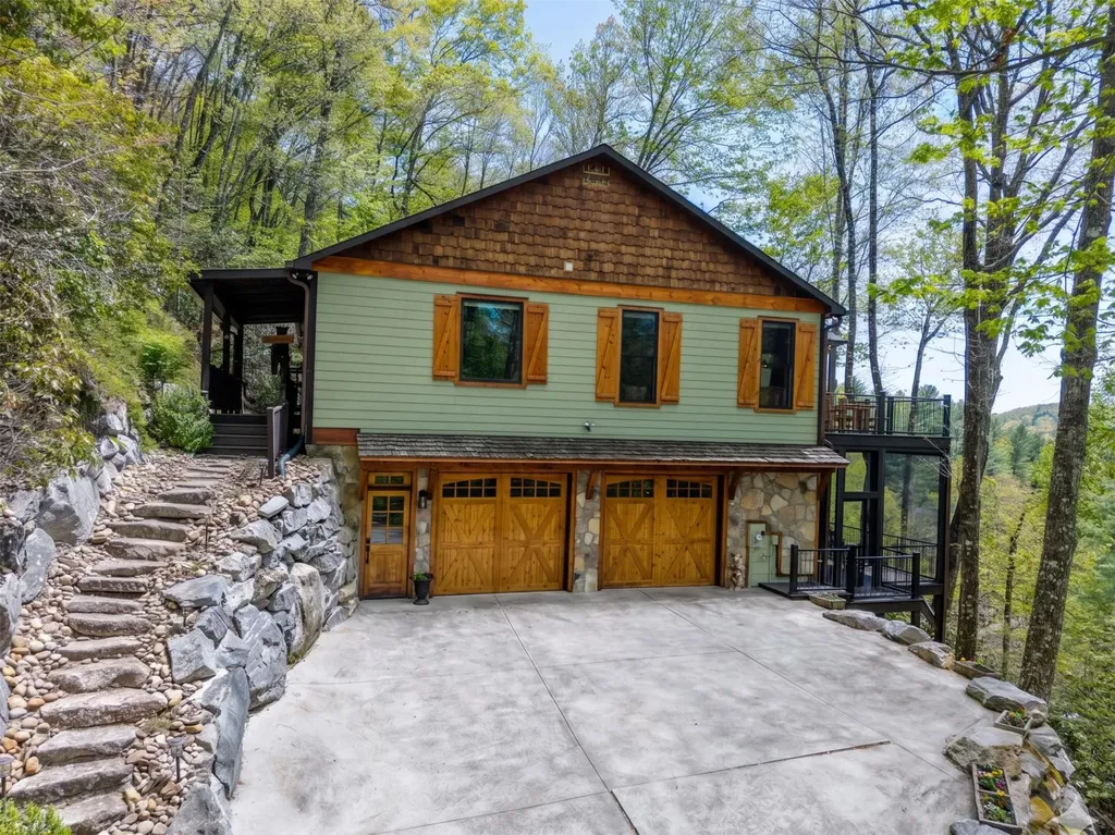 160 Lady Slipper Court Sapphire NC 28774