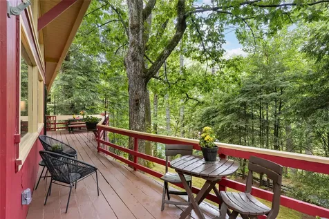82 Village Way Sapphire NC 28774