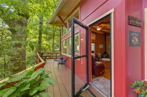 82 Village Way Sapphire NC 28774