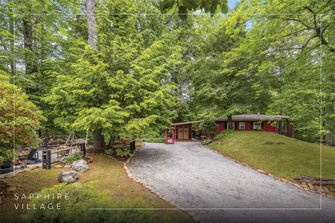 82 Village Way Sapphire NC 28774