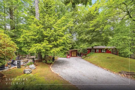 82 Village Way Sapphire NC 28774
