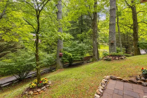 82 Village Way Sapphire NC 28774
