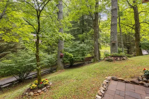 82 Village Way Sapphire NC 28774