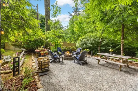 82 Village Way Sapphire NC 28774