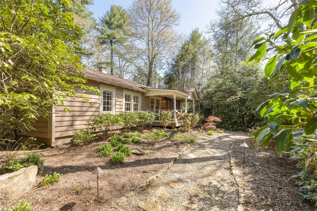 1411 Flat Mountain Road Highlands NC 28741
