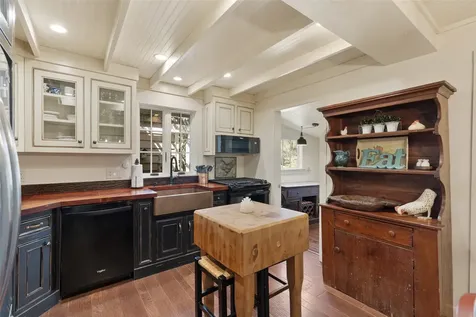 1411 Flat Mountain Road Highlands NC 28741