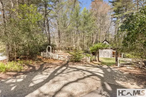 1411 Flat Mountain Road Highlands NC 28741