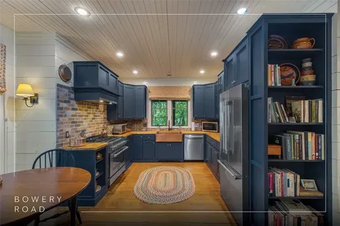 2147 Bowery Road Highlands NC 28741