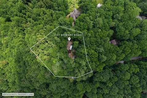 2147 Bowery Road Highlands NC 28741
