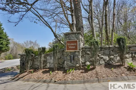 135 Toxaway Views Drive Lake Toxaway NC 28747