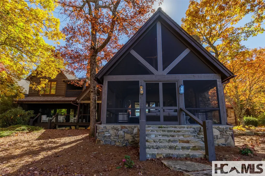 335 Kerry Hill Road Cashiers NC 28717
