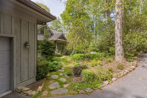 77 Headwater Drive Cashiers NC 28717