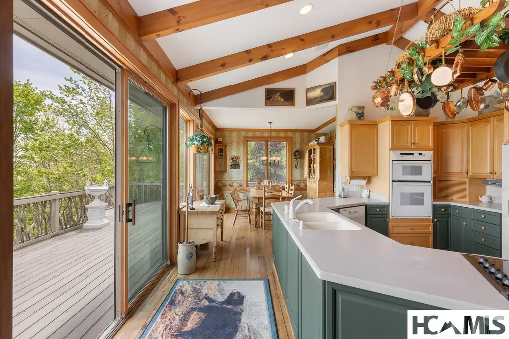 521 Sheepcote Road Cashiers NC 28717
