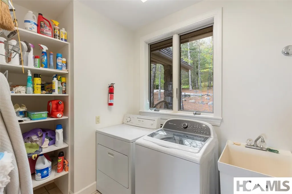 521 Sheepcote Road Cashiers NC 28717