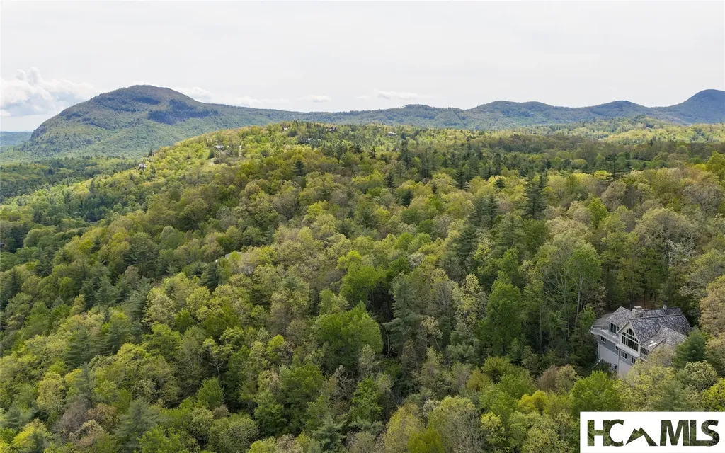 521 Sheepcote Road Cashiers NC 28717