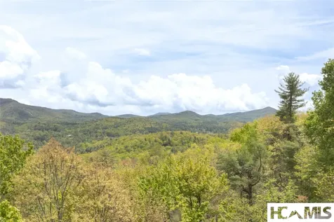521 Sheepcote Road Cashiers NC 28717