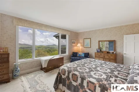 521 Sheepcote Road Cashiers NC 28717