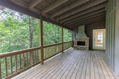 181 Shelby Drive Highlands NC 28741