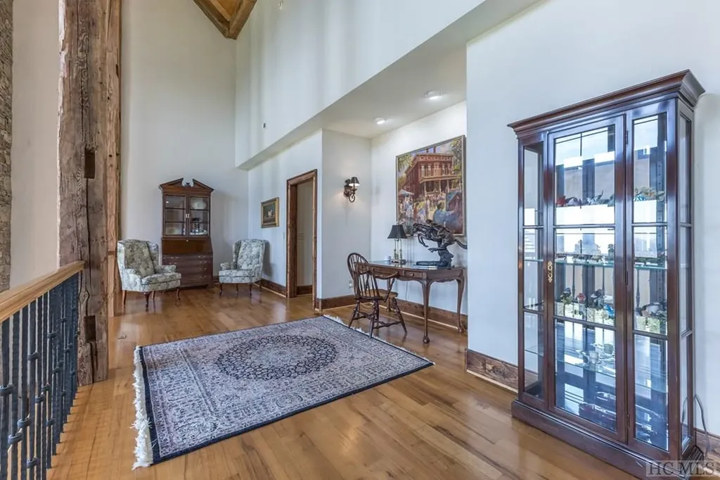 323 Lone Chimney Drive Cashiers NC 28717