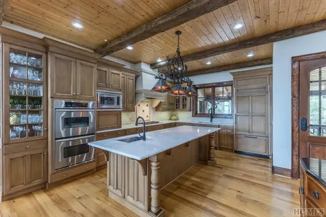 323 Lone Chimney Drive Cashiers NC 28717