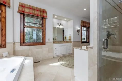 323 Lone Chimney Drive Cashiers NC 28717