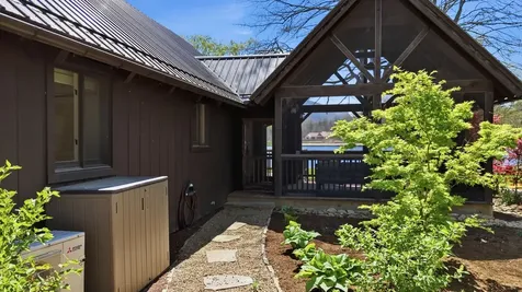 250 Valley Road Cashiers NC 28717
