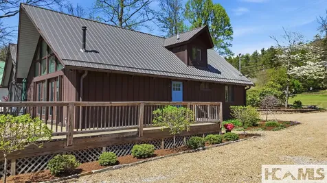 250 Valley Road Cashiers NC 28717