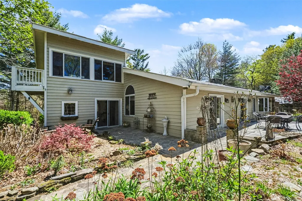 125 Pines Road Scaly Mountain NC 28775