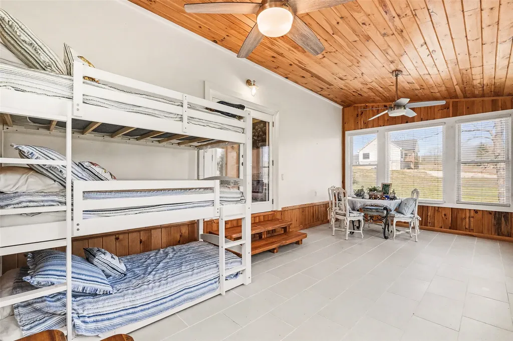 125 Pines Road Scaly Mountain NC 28775