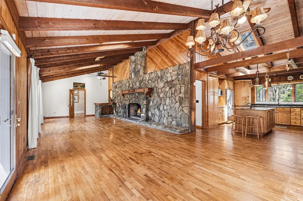 125 Pines Road Scaly Mountain NC 28775