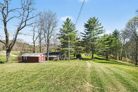 125 Pines Road Scaly Mountain NC 28775