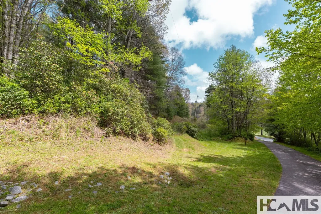 Lot 17 Glen Laurel Circle Cullowhee NC 28723