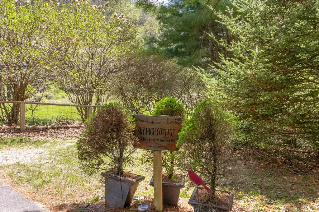 551 Bob Long Mountain Road Scaly Mountain NC 28775