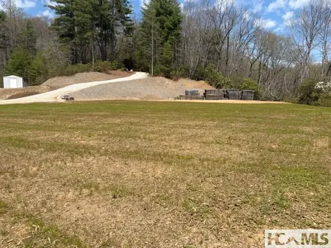 181 Pathkiller Road Lake Toxaway NC 28747