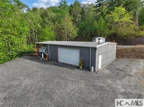 181 Pathkiller Road Lake Toxaway NC 28747