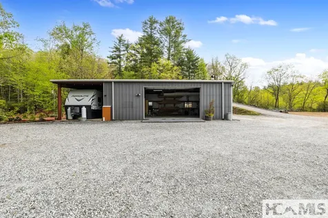 181 Pathkiller Road Lake Toxaway NC 28747