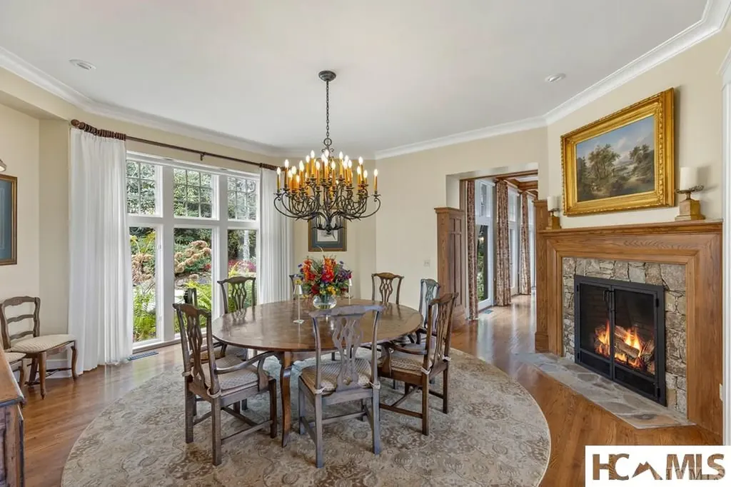 90 Fodderstack Road Highlands NC 28741