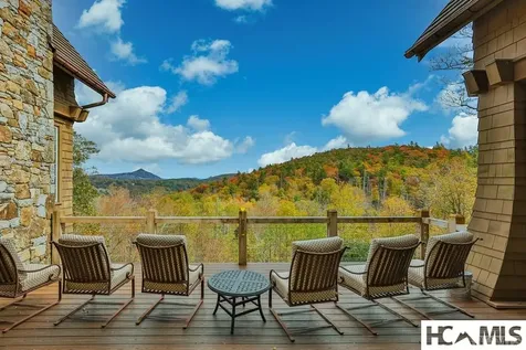 90 Fodderstack Road Highlands NC 28741