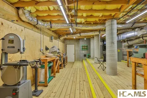 90 Fodderstack Road Highlands NC 28741