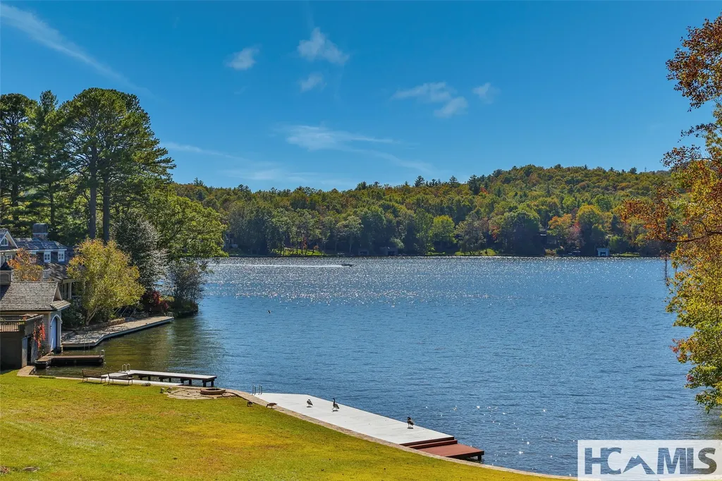 905 Cold Mountain Road Lake Toxaway NC 28747