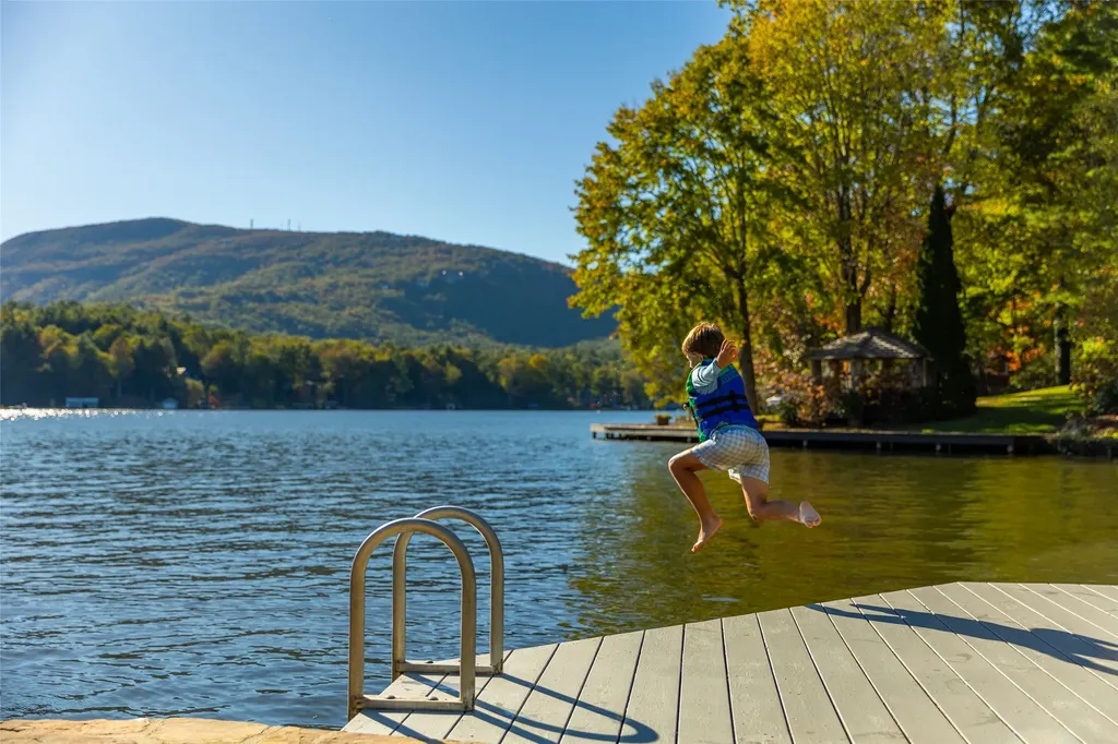 905 Cold Mountain Road Lake Toxaway NC 28747