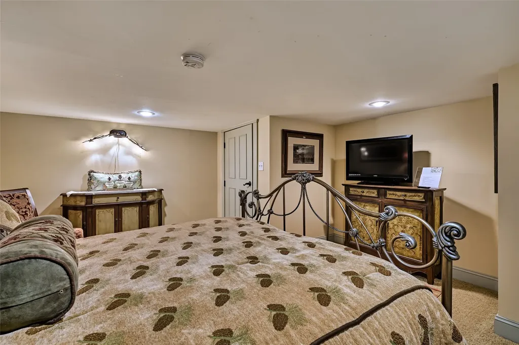 178 Whetstone Gap Road Lake Toxaway NC 28747