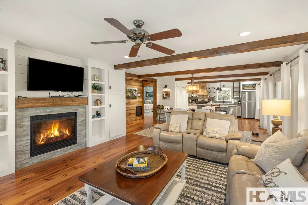3147 N Norton Road Cullowhee NC 28723