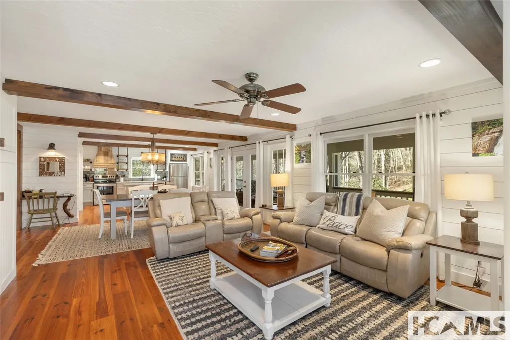 3147 N Norton Road Cullowhee NC 28723