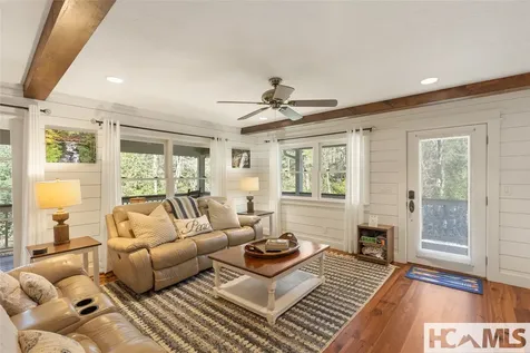 3147 N Norton Road Cullowhee NC 28723